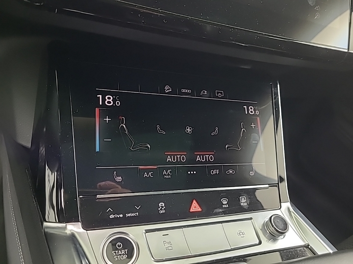 Foto 11 van Audi e-tron sportback