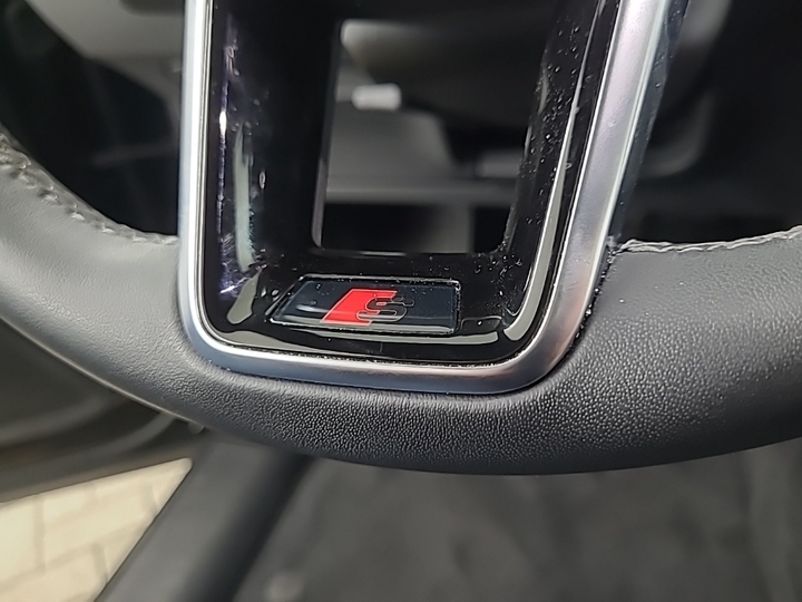 Foto 17 van Audi e-tron sportback