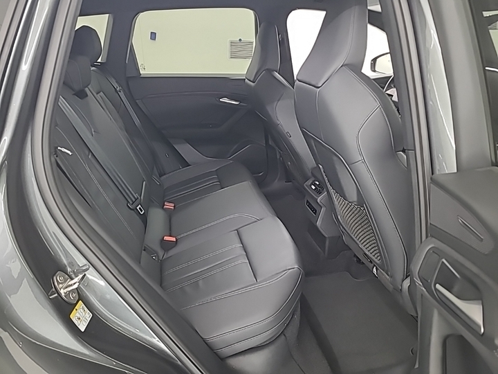 Foto 8 van Audi Q6 e-tron