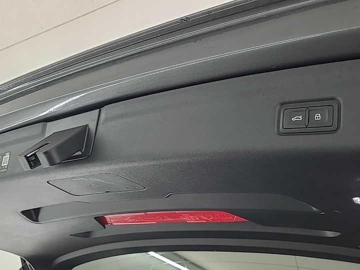 Foto 18 van Audi Q6 e-tron