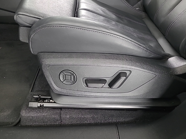 Foto 20 van Audi Q6 e-tron