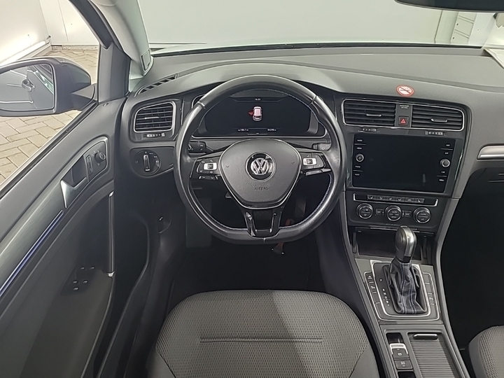 Foto 9 van Volkswagen E-Golf