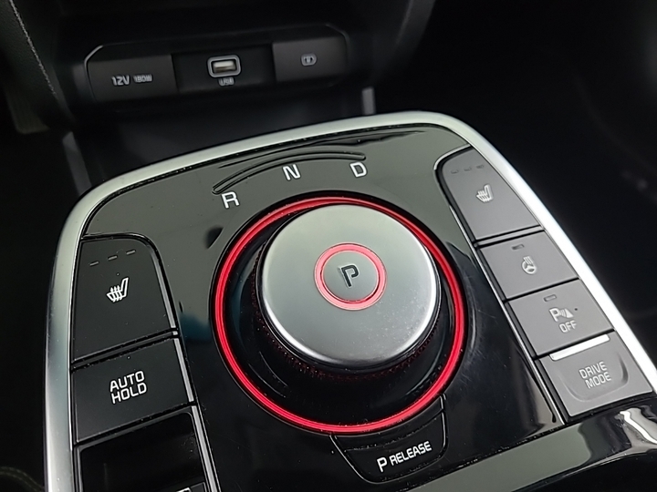 Photo 13 of Kia Niro
