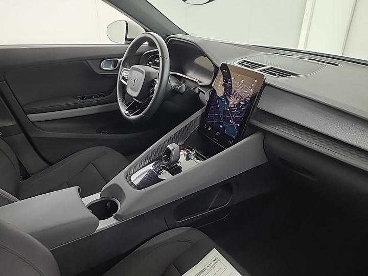 Photo 6 of Polestar 2