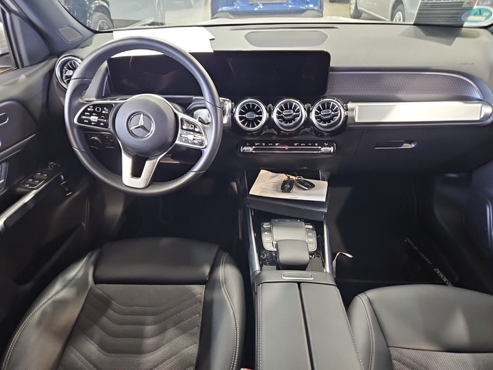 Foto 7 van Mercedes EQB