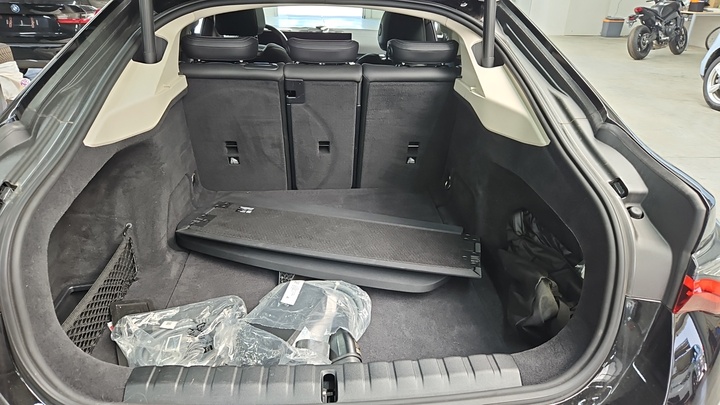 Foto 8 van BMW i4