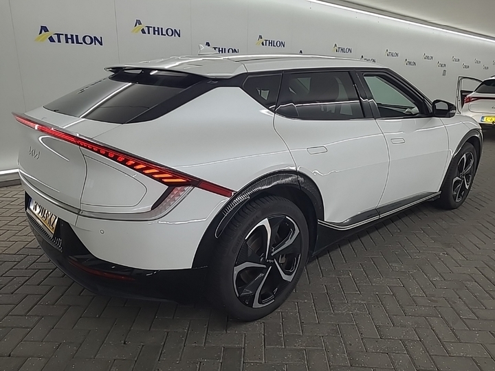 Photo 3 of Kia EV6
