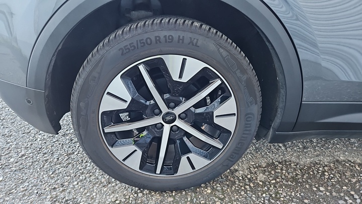 Foto 11 van Ford Explorer EV