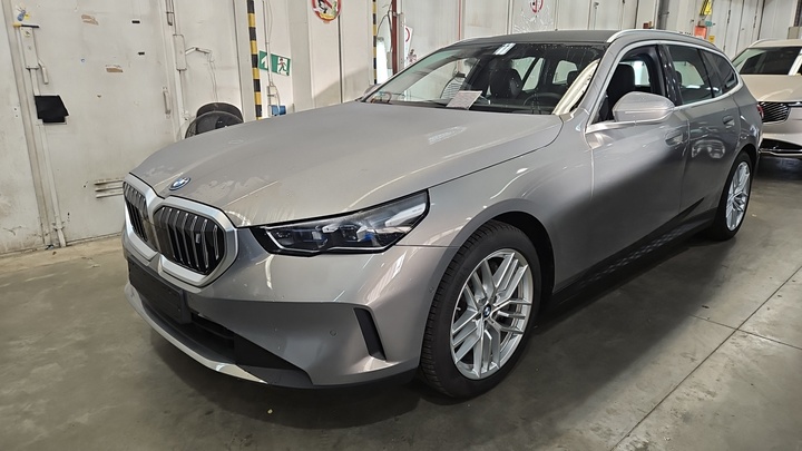 Foto 2 van BMW i5