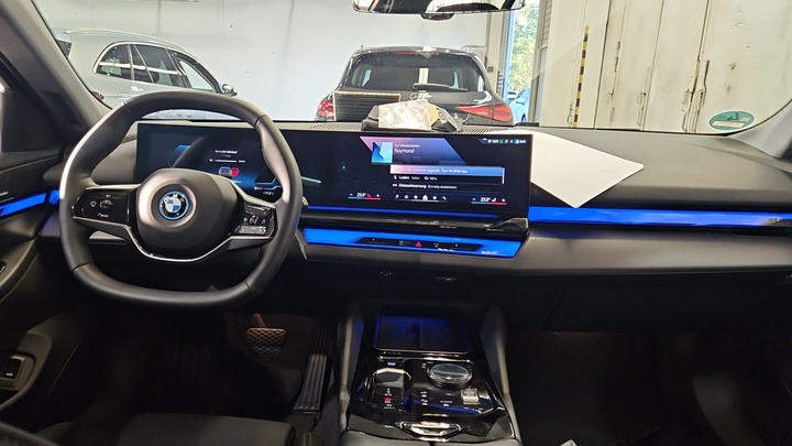 Foto 7 van BMW i5