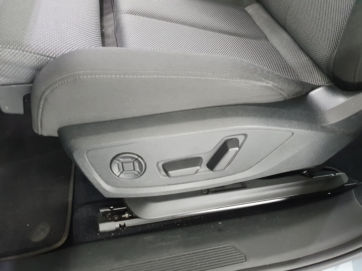 Foto 17 van Audi Q4 e-tron