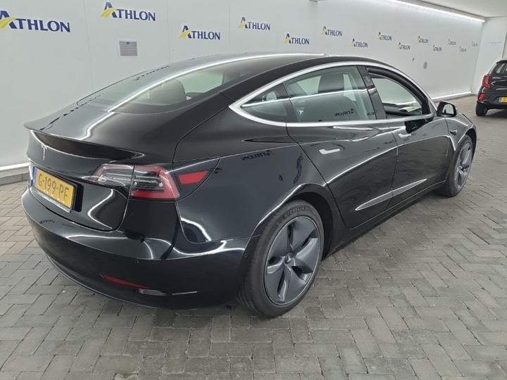 Photo 3 of Tesla Model 3