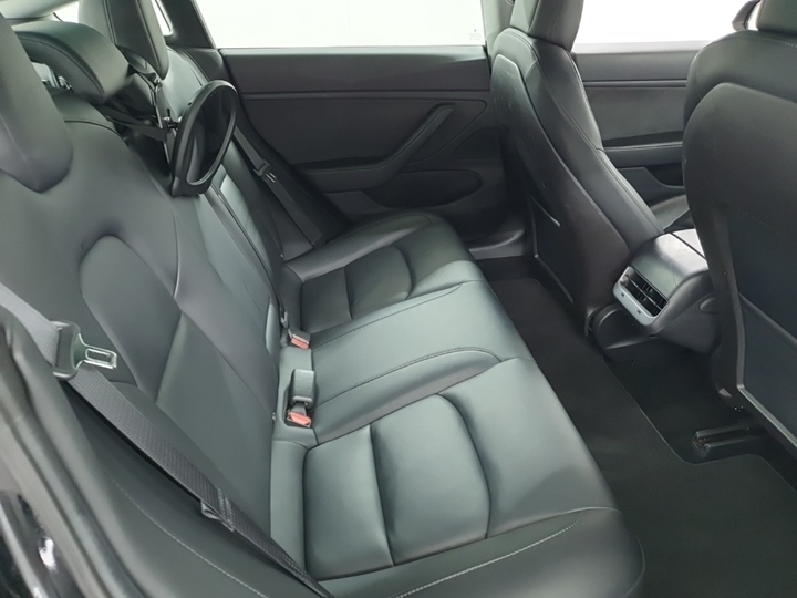 Photo 6 of Tesla Model 3