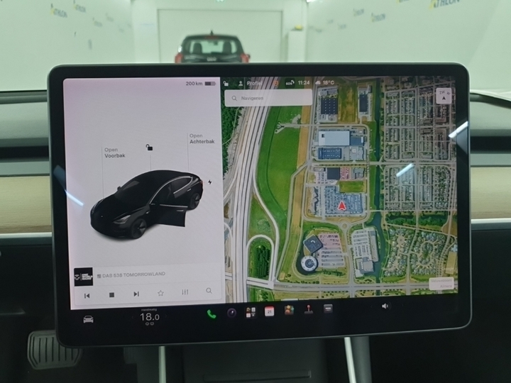Photo 10 of Tesla Model 3