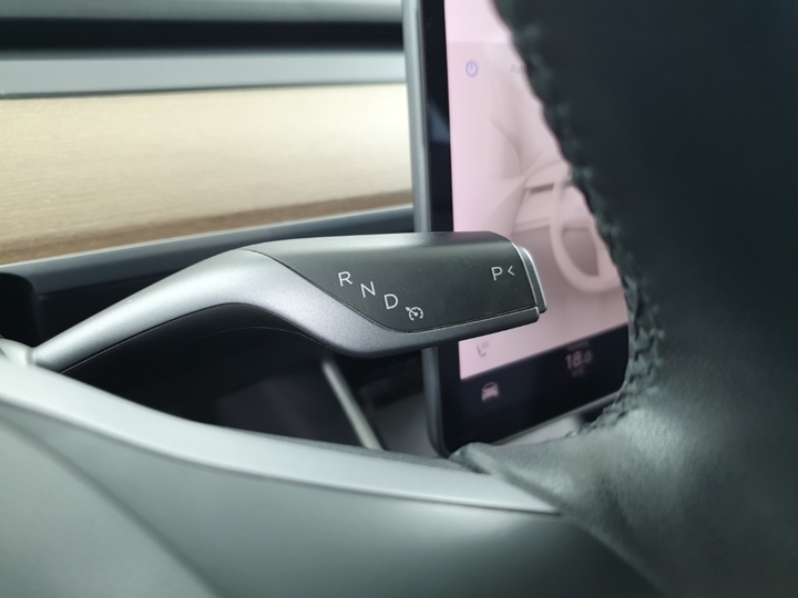 Photo 11 of Tesla Model 3