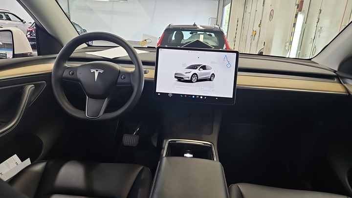 Foto 7 van Tesla Model Y