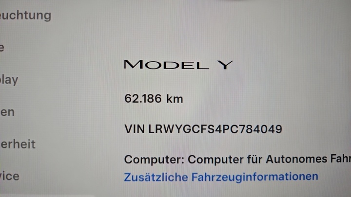 Foto 10 van Tesla Model Y