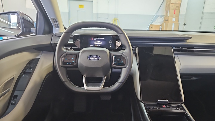 Foto 7 van Ford Explorer EV
