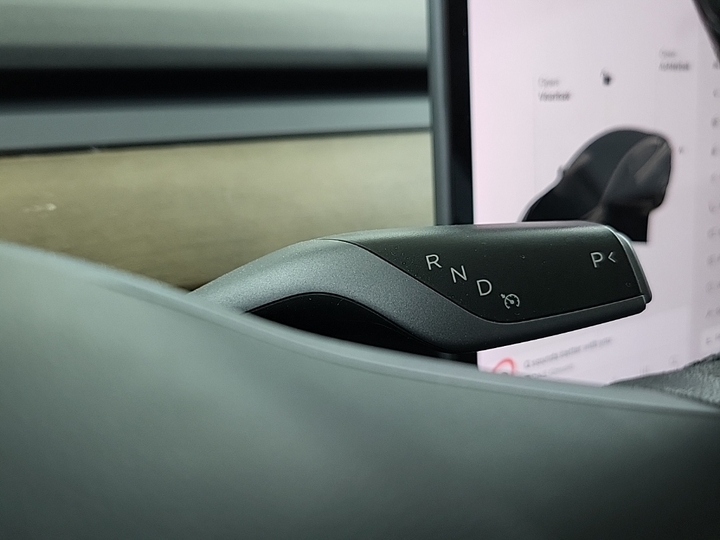 Photo 10 of Tesla Model 3