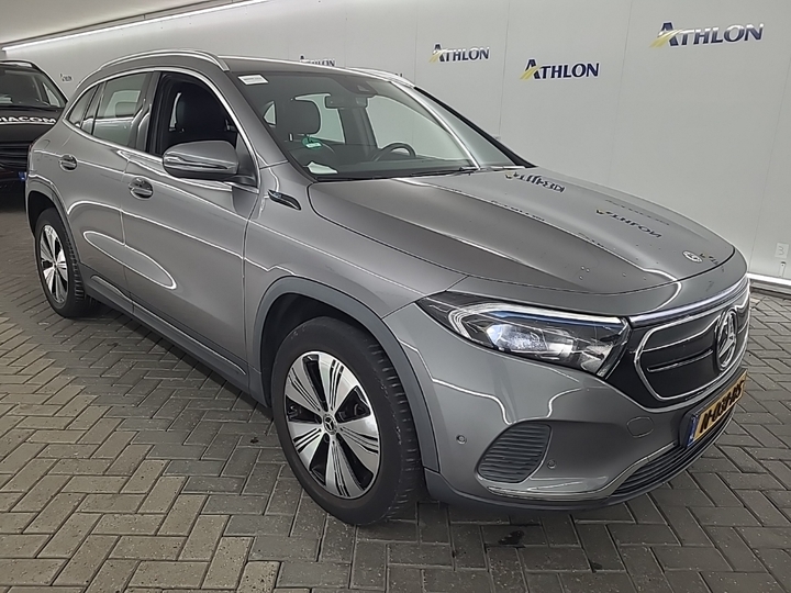 Photo 3 of Mercedes EQA