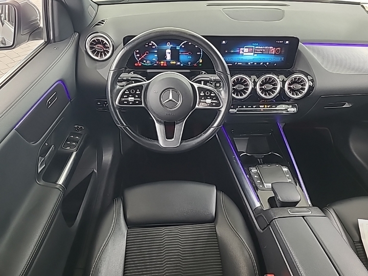 Photo 9 of Mercedes EQA