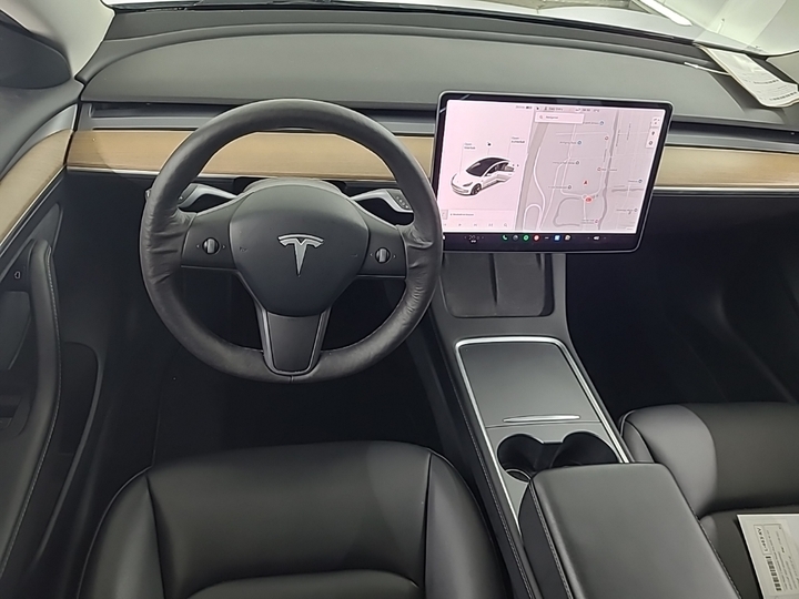 Foto 9 van Tesla Model 3