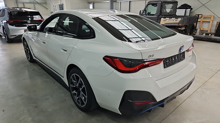 Foto 4 van BMW i4