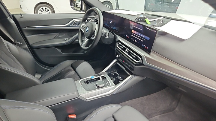 Foto 8 van BMW i4