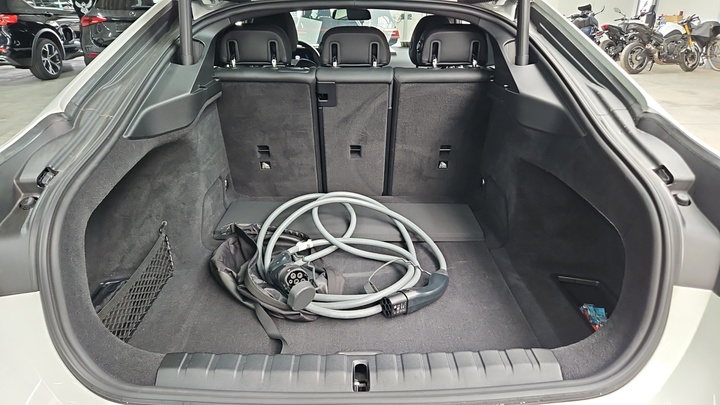 Foto 9 van BMW i4