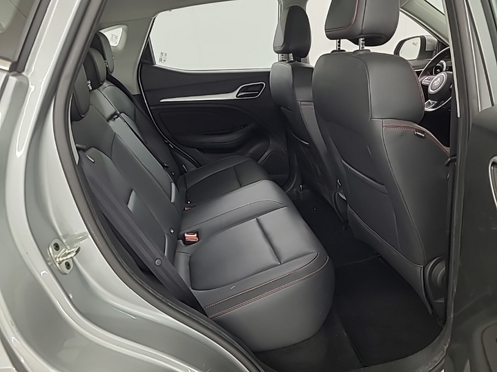 Foto 7 van MG ZS