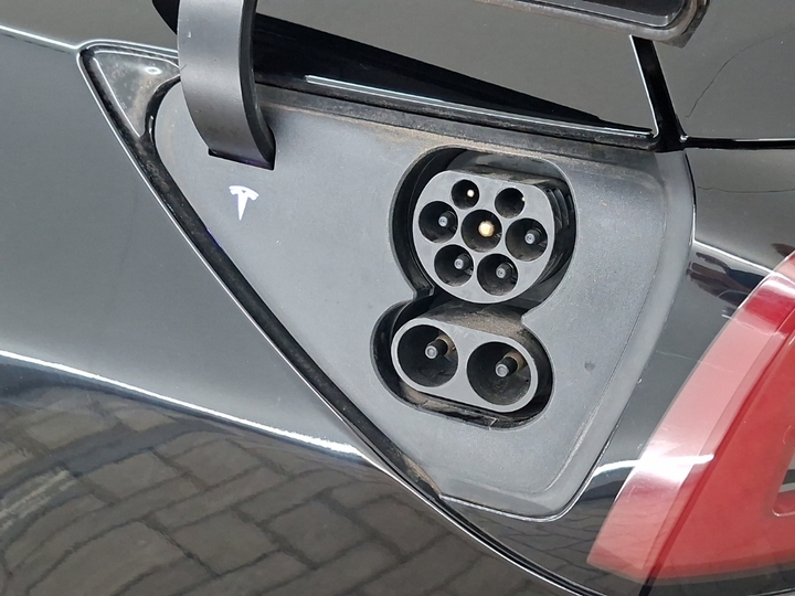 Foto 12 van Tesla Model 3