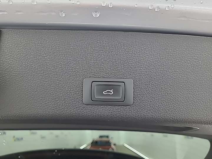 Foto 13 van Audi e-tron