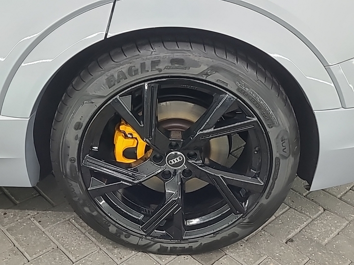 Foto 20 van Audi e-tron