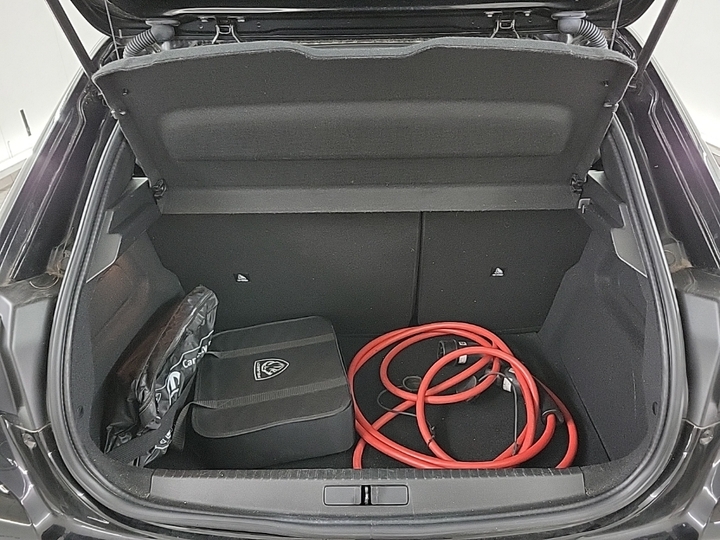 Foto 6 van Peugeot E-208