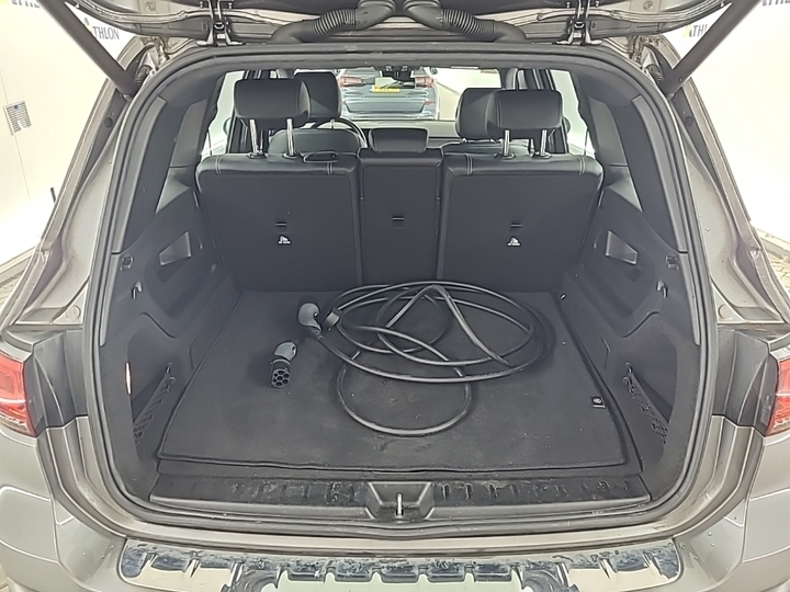 Photo 6 of Mercedes EQB