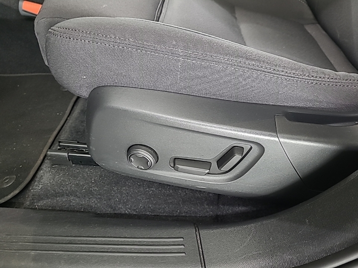 Foto 17 van Volvo XC40 Recharge