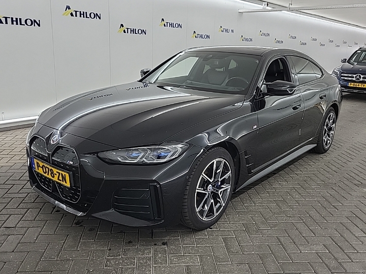 Foto 2 van BMW i4