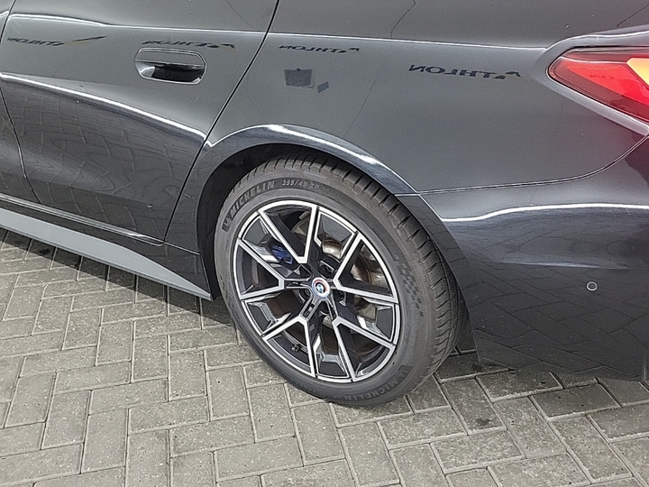 Foto 18 van BMW i4