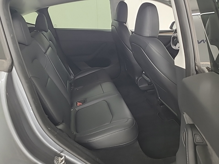 Foto 8 van Tesla Model Y