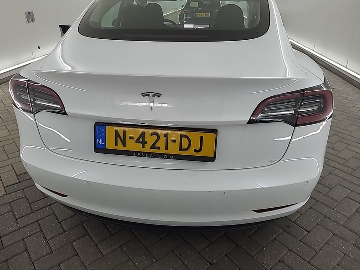Foto 21 van Tesla Model 3