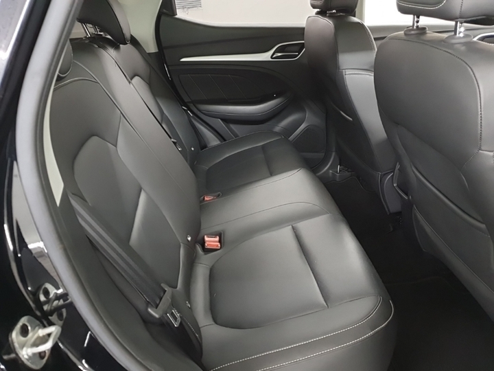 Foto 7 van MG ZS