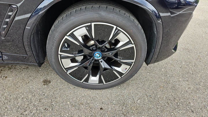 Foto 11 van BMW ix3