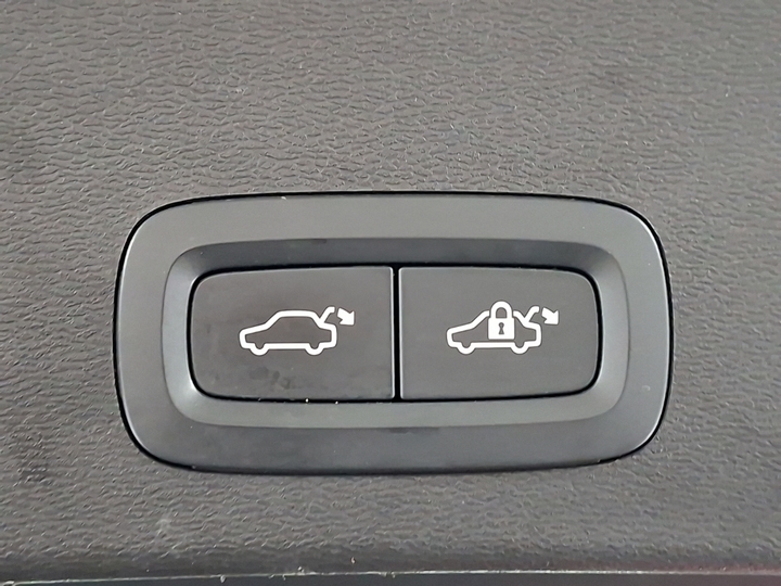 Foto 15 van Volvo XC40 Recharge
