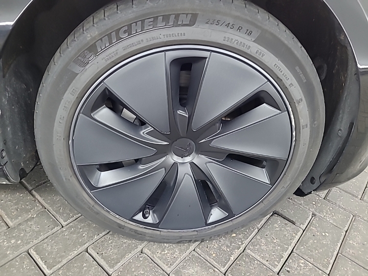 Foto 22 van Tesla Model 3