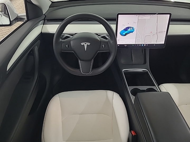 Foto 8 van Tesla Model Y