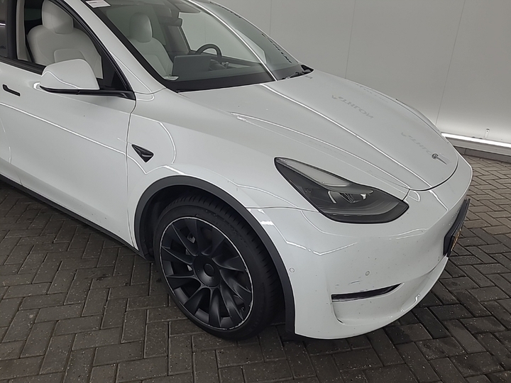 Foto 20 van Tesla Model Y