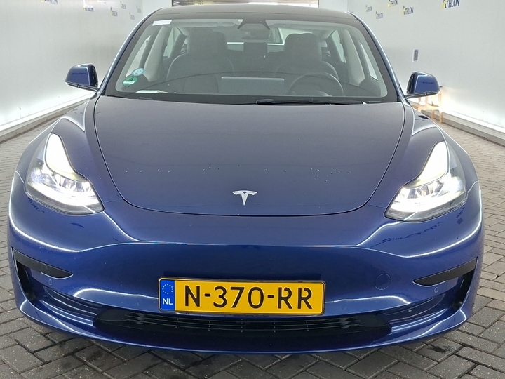 Foto 14 van Tesla Model 3