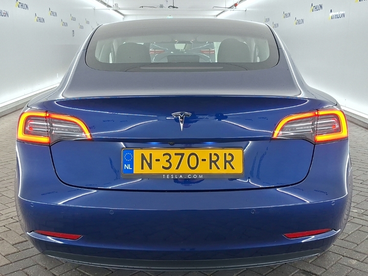 Foto 15 van Tesla Model 3