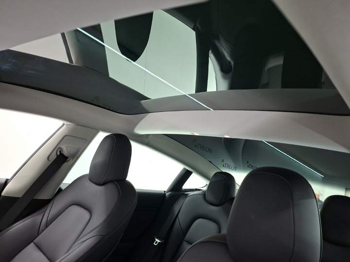 Foto 17 van Tesla Model 3