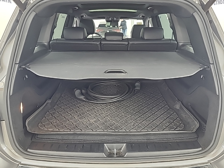 Foto 6 van Mercedes EQB